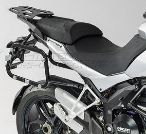 SWモテック / SW-MOTECH TRAX（トラックス） ADV パニアシステム ブラック 45/45 L  Multistrada 1200 / S (10-)