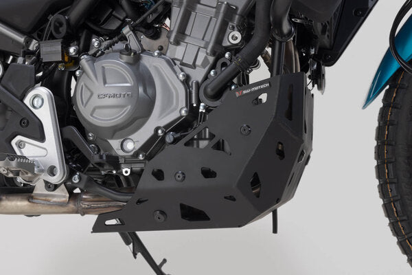 SW MOTECH / SWモテック エンジンガード ブラック CFMoto 450MT (23-). | MSS.10.625.10000/B