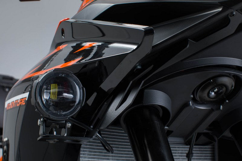 SWモテック / SW-MOTECH　ライトマウント　ブラック　KTM 1050/1090 Adv.  1190 Adv./R. | NSW.04.004.10201/B