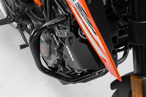 SWモテック / SW-MOTECH　クラッシュバー　ブラック　KTM 125 (11-) / 200 Duke (11-16) | SBL.04.214.10001/B