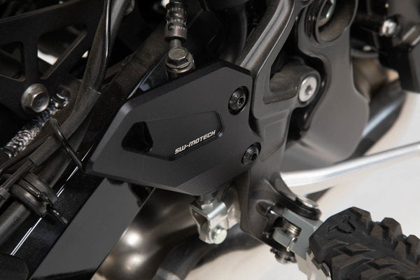 SW-MOTECH / SWモテック ヒールガード －ブラック－ Kawasaki Z900RS/ Cafe (17-). | SCT.08.891.10100/B