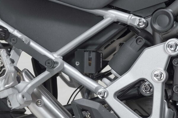 SW-MOTECH / SWモテック Brake reservoir guard | SCT.11.905.10000/B