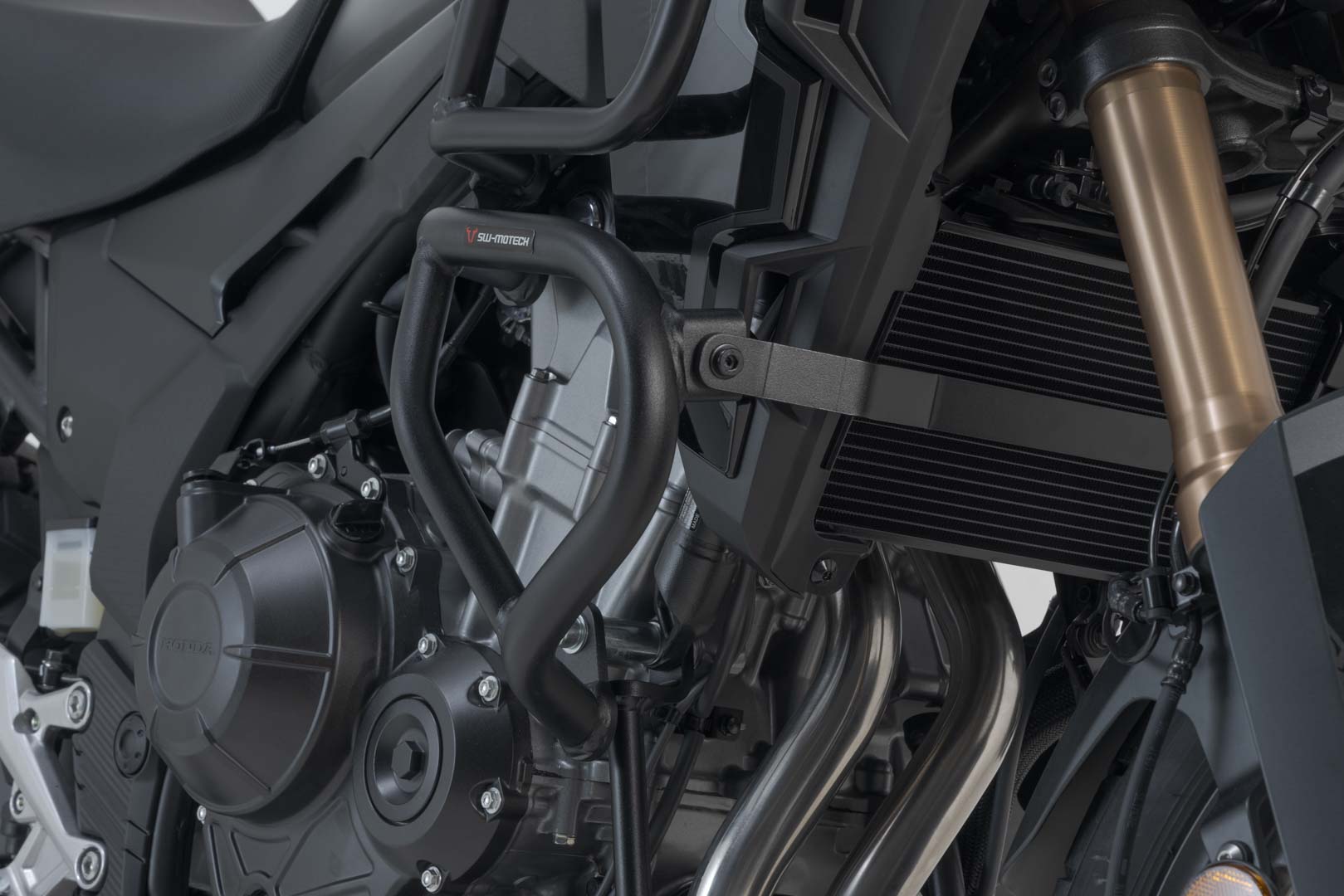 SW-MOTECH / SWモテック Honda CB500X (18-) 用アドベンチャーツーリングセット（プロテクション）。 | ADV.01.746.76002