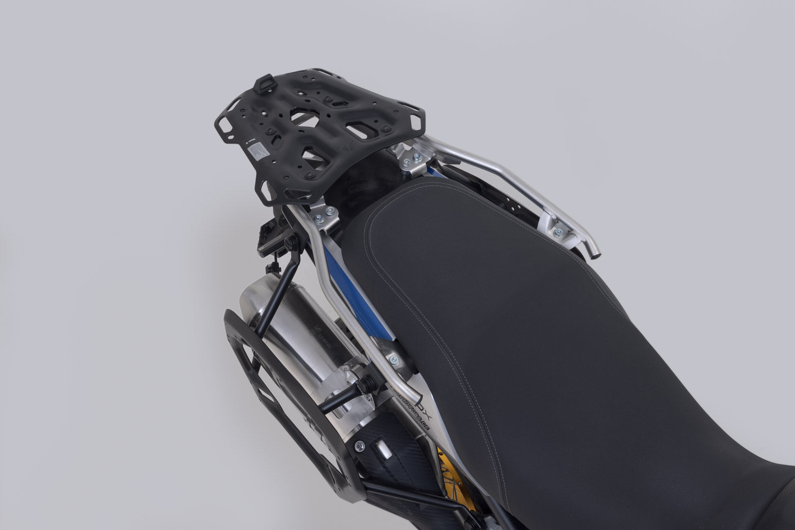 SW-MOTECH / SWモテック トップケース付きアドベンチャーツーリングセット DUSC L（ブラック）。Voge DS900X (23-)。 | ADV.02.643.65000/B