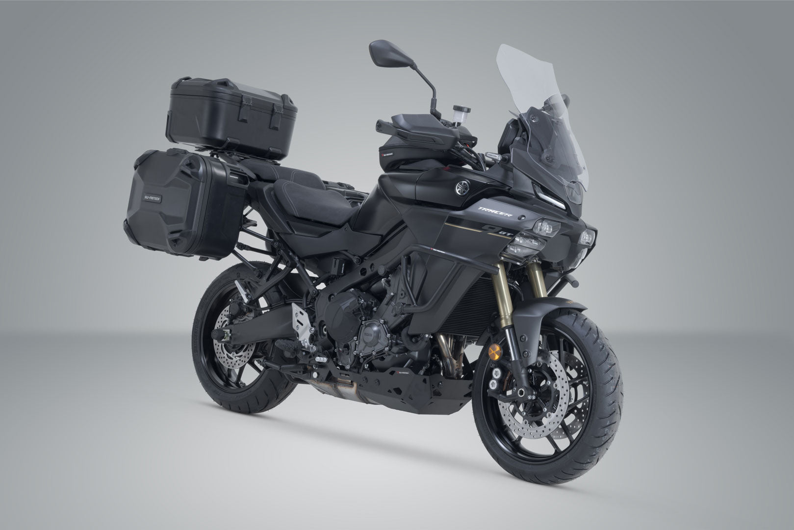 SW-MOTECH / SWモテック アドベンチャーツーリングセット DUSC（トップケース付き） ブラック。Yamaha トレーサー 9 / GT / GT+ (24-)。 | ADV.06.597.65000/B