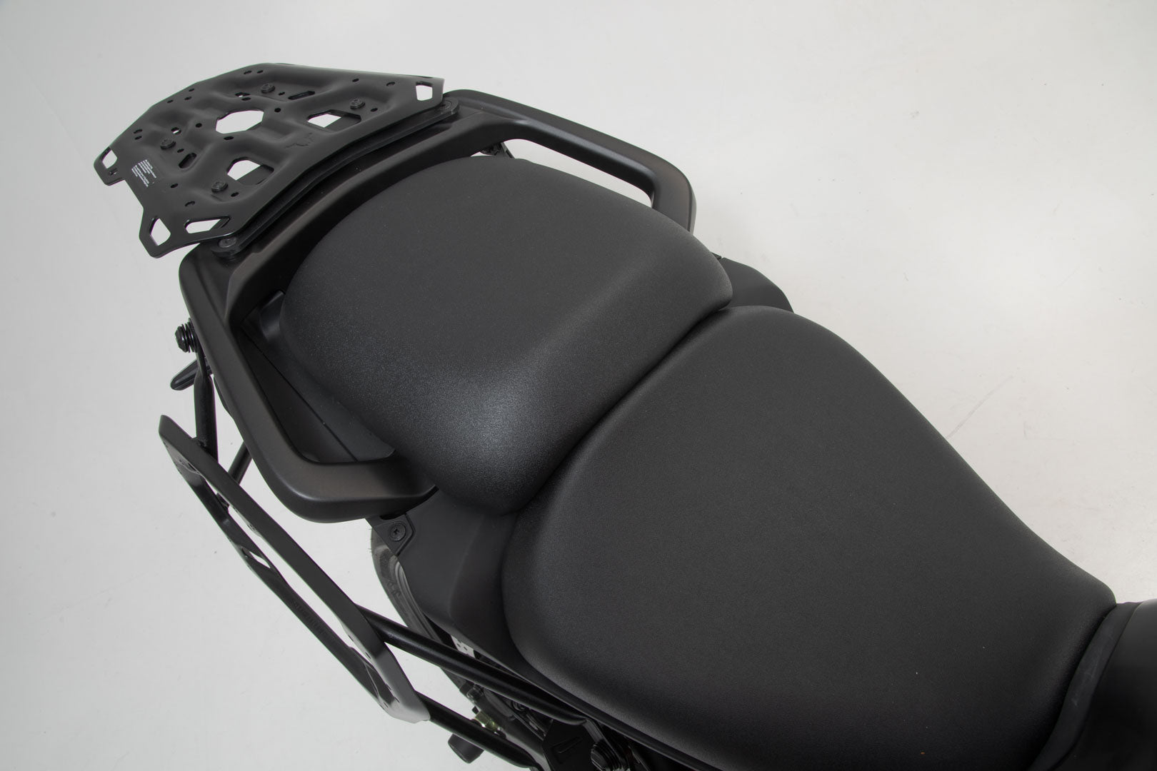SW-MOTECH / SWモテック トップケース付きアドベンチャーツーリングセット DUSC（ブラック）。Yamaha・トレーサー 9 / GT (20-) / GT+ (22-)。 | ADV.06.921.65000/B