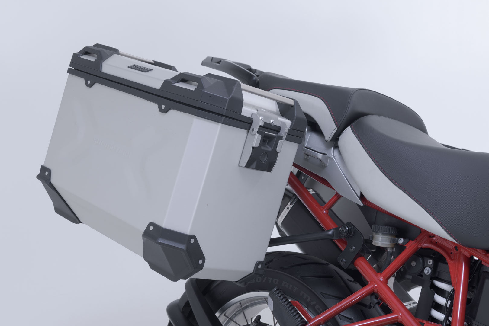 SW-MOTECH / SWモテック アドベンチャーツーリングセット TRAX ADV シルバー BMW R 1200 GS (04-12)。 | ADV.07.311.75100/S