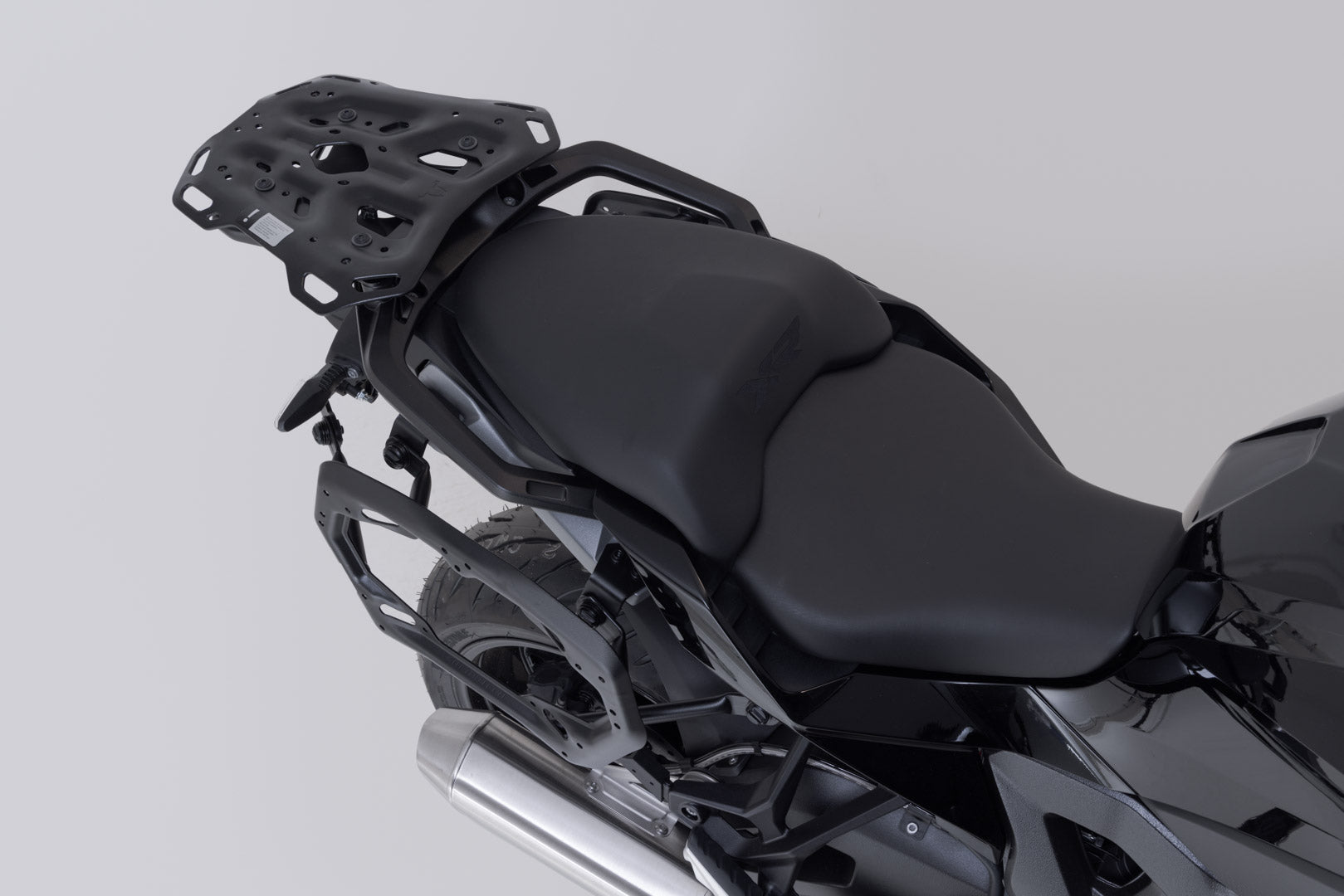 SW-MOTECH / SWモテック アドベンチャーツーリングセット DUSC（トップケース XL ブラック付き）。BMW S 1000 XR（19-）。 | ADV.07.954.66000/B
