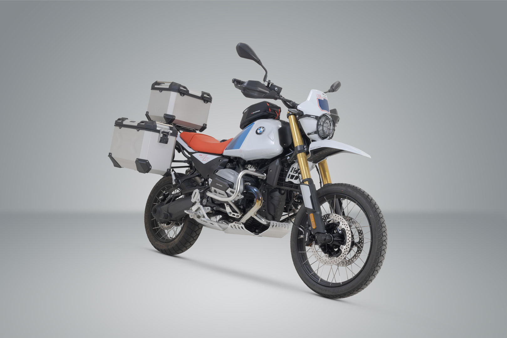 SW-MOTECH / SWモテック アドベンチャーツーリングセット（BMW R12 / R12 nineT (23-) 用）。 | ADV.07.968.76000