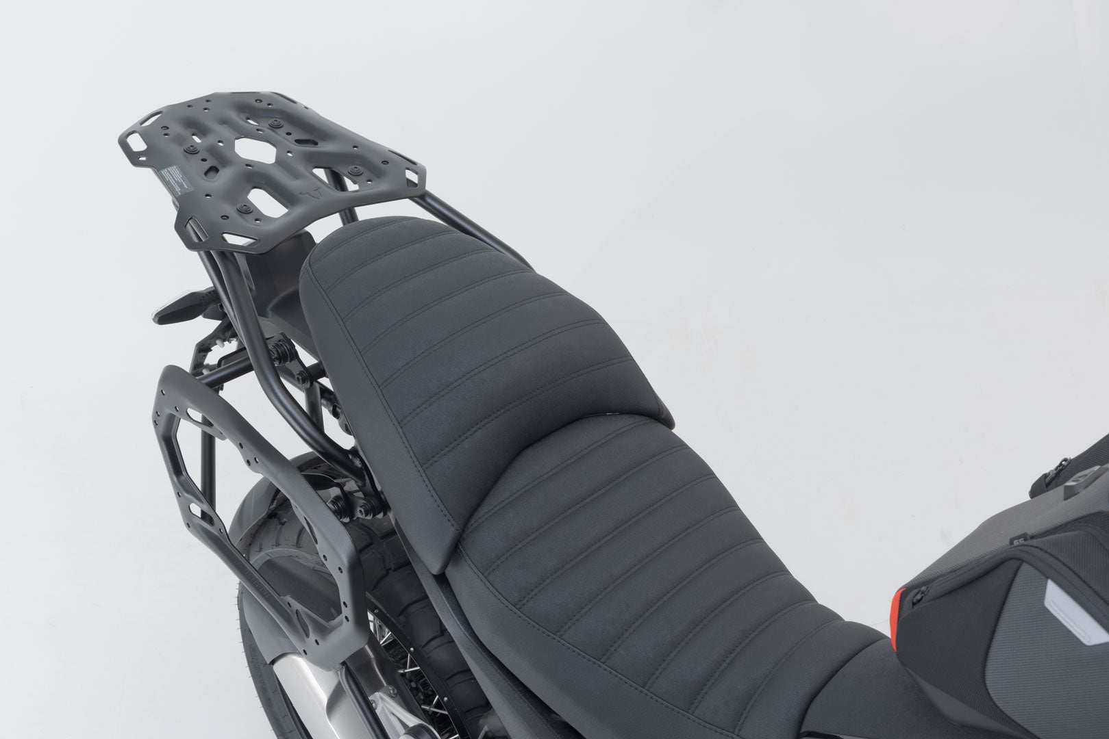 SW-MOTECH / SWモテック アドベンチャーツーリングセット DUSC（トップケース XL ブラック付き）。BMW R 1300 GS (23-)。 | ADV.07.975.66002/B