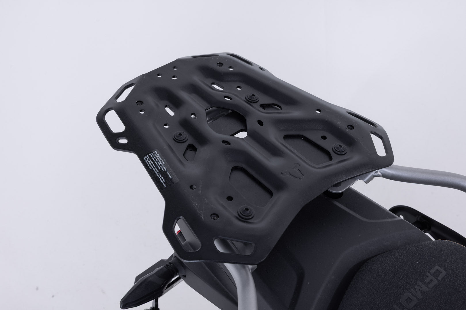 SW-MOTECH / SWモテック アドベンチャーツーリングセット TRAX ADV シルバー CFMoto 800MT-X (24-)。 | ADV.10.057.75000/S