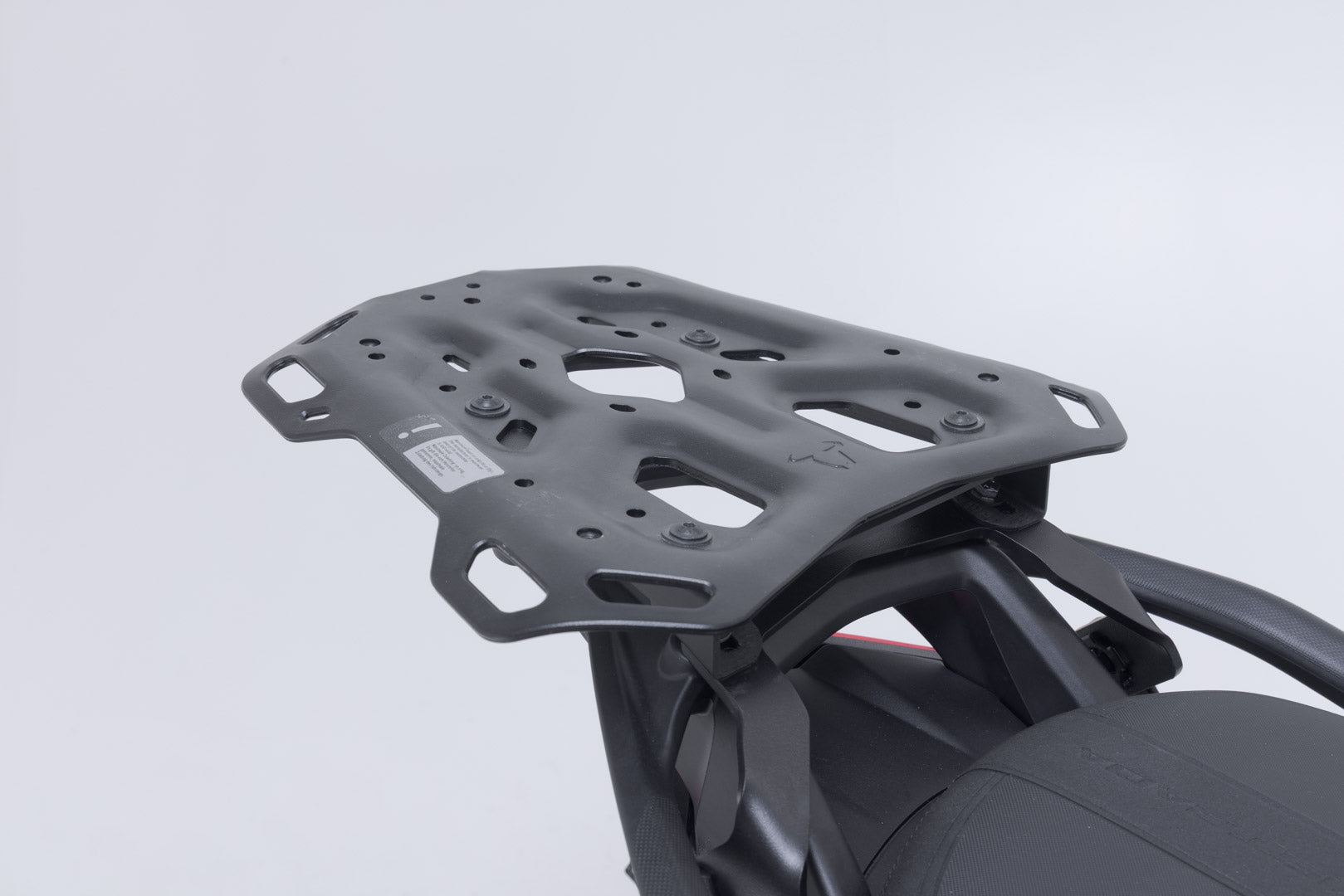 SW-MOTECH / SWモテック アドベンチャーツーリングセット DUSC（トップケース付き） ブラック。ドゥカティ・Multistrada V4（20-）。 | ADV.22.822.65002/B