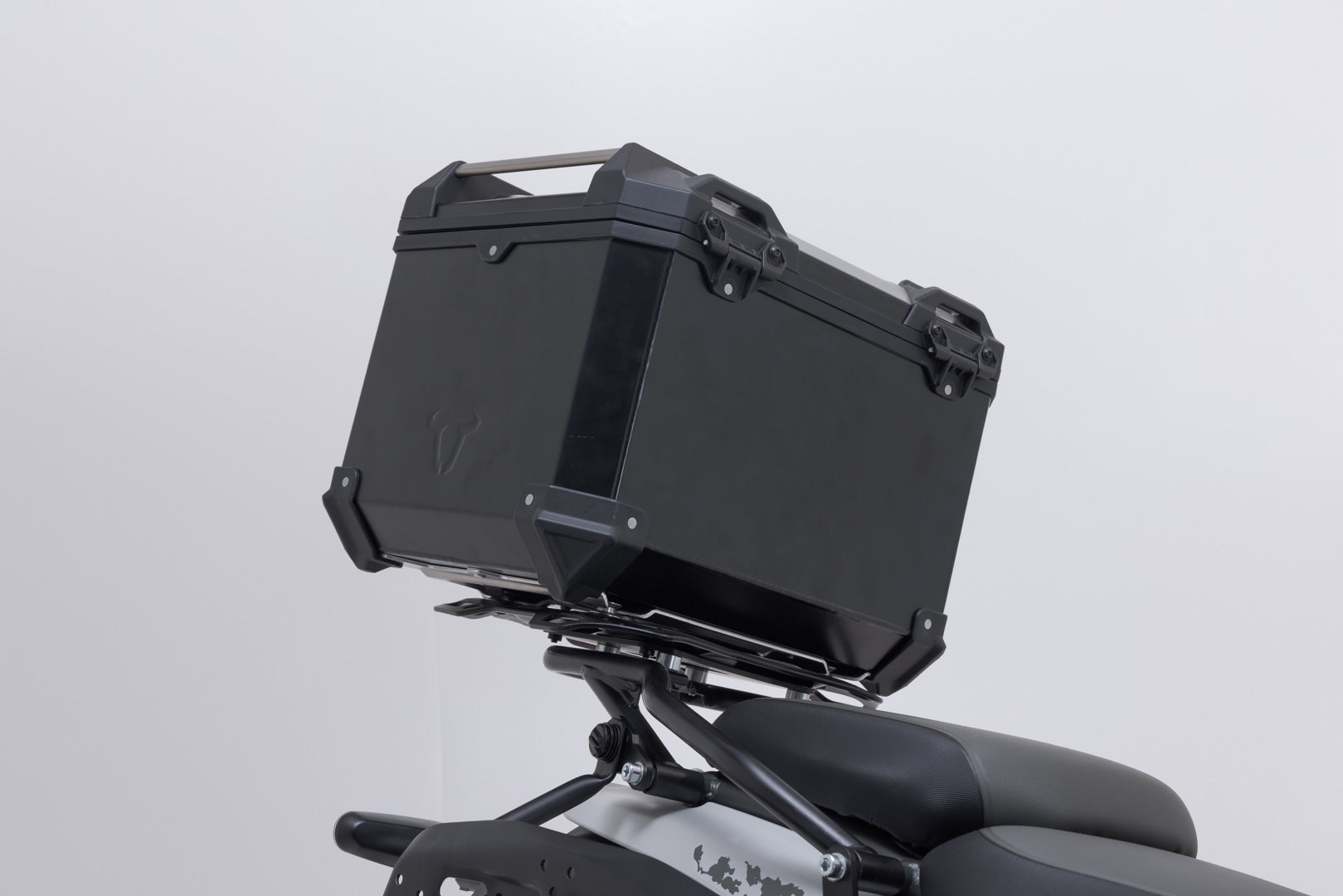 SW-MOTECH / SWモテック アドベンチャーツーリングセット DUSC（トップケース XL ブラック付き）。ロイヤル・エンフィールド・ヒマラヤン 450 (23-)。 | ADV.41.620.66000/B