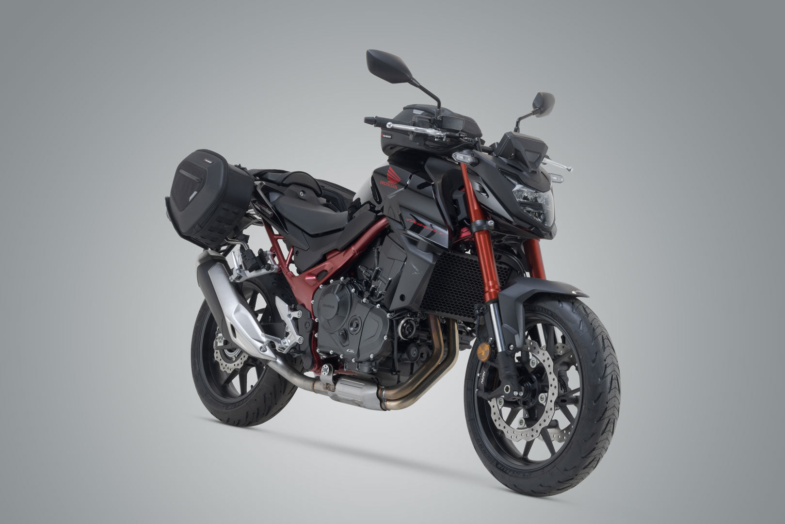 SW-MOTECH / SWモテック PRO Blaze H サドルバッグセット ブラック。Honda CB750 ホーネット (22-)。 | BC.HTA.01.740.36900