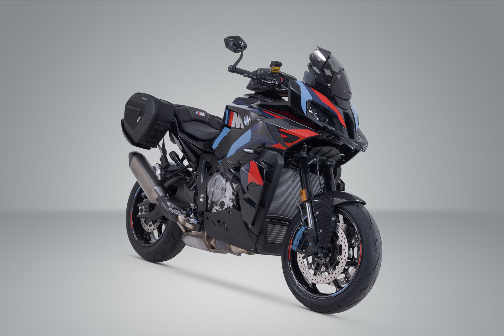 SW-MOTECH / SWモテック PRO Blaze H サドルバッグセット ブラック。BMW M 1000 XR (23-)。 | BC.HTA.07.740.36300