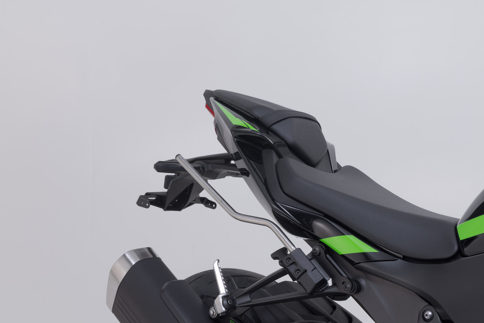 SW-MOTECH / SWモテック PRO Blaze H サドルバッグセット ブラック。Kawasaki ZX-6R (23-)、ZX-4RR (23-)。 | BC.HTA.08.740.37000