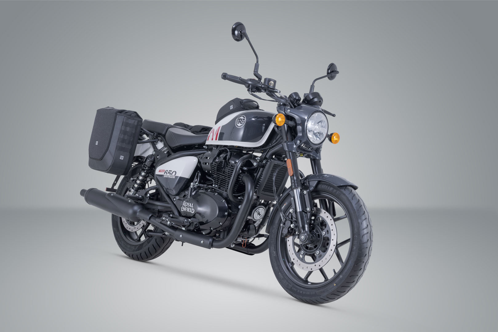 SW-MOTECH / SWモテック Legend Gear サイドバッグシステム V-LOC 16/16 リットル。 ロイヤル・エンフィールド クラシック 650 / ショットガン 650。 | BC.HTA.41.043.22000
