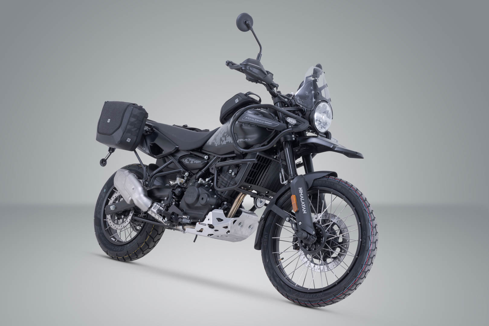 SW-MOTECH / SWモテック Legend Gear サイドバッグシステム V-LOC 16/11 リットル。 ロイヤル・エンフィールド・ヒマラヤン 450 ラリー (25-)。 | BC.HTA.41.620.22100