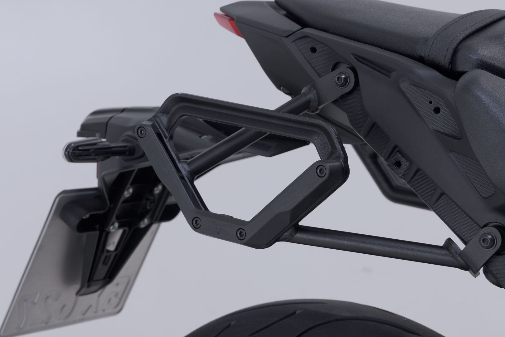 SW-MOTECH / SWモテック サイドバッグ WP-System V-LOC 16/16 リットル。Yamaha XSR700 (15-) / XSR700 XT (19-) 用。 | BC.SYS.06.642.32000