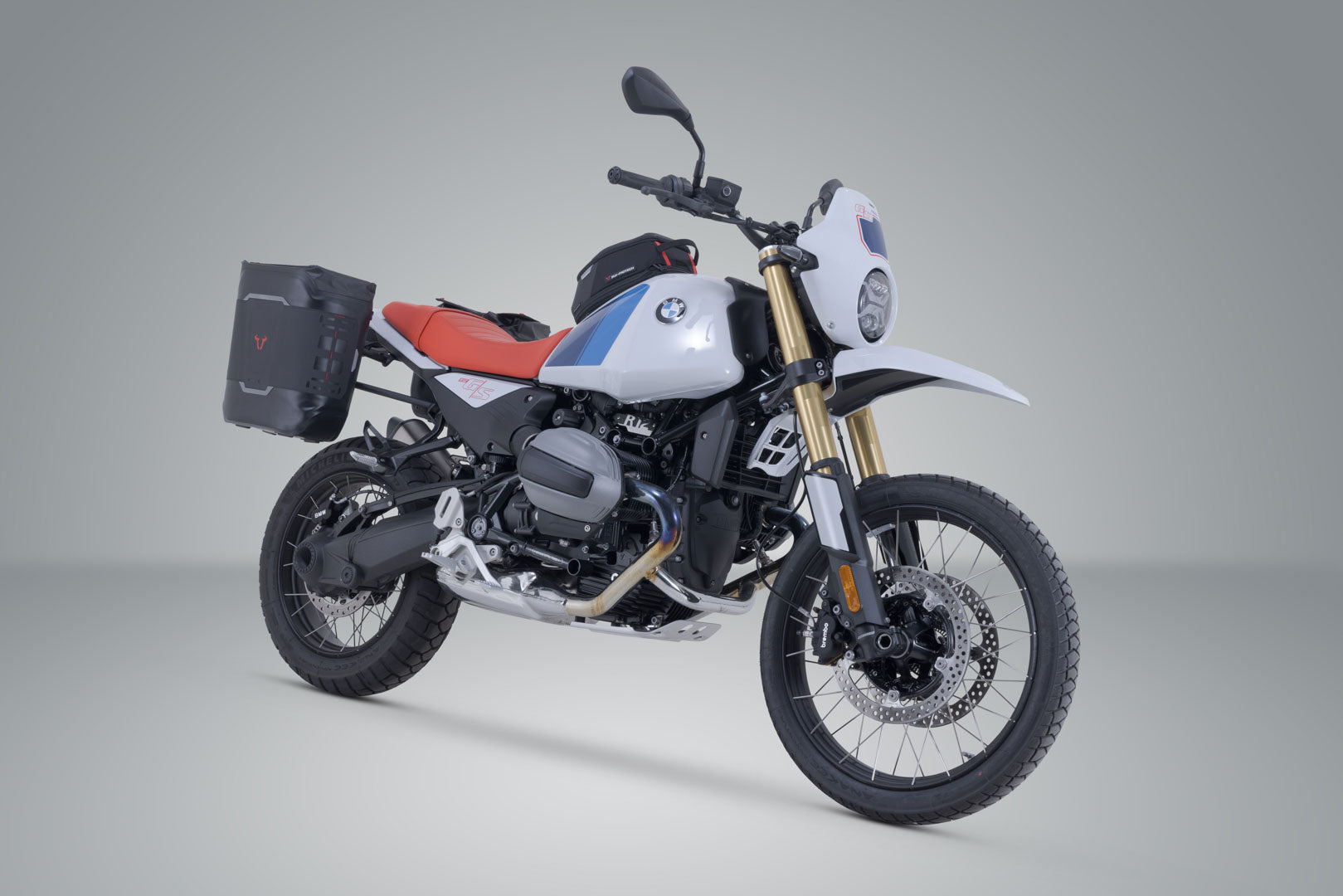 SW-MOTECH / SWモテック サイドバッグ WP-System V-LOC 11/16 リットル. BMW R 12 G/S (24-)。 | BC.SYS.07.997.32000