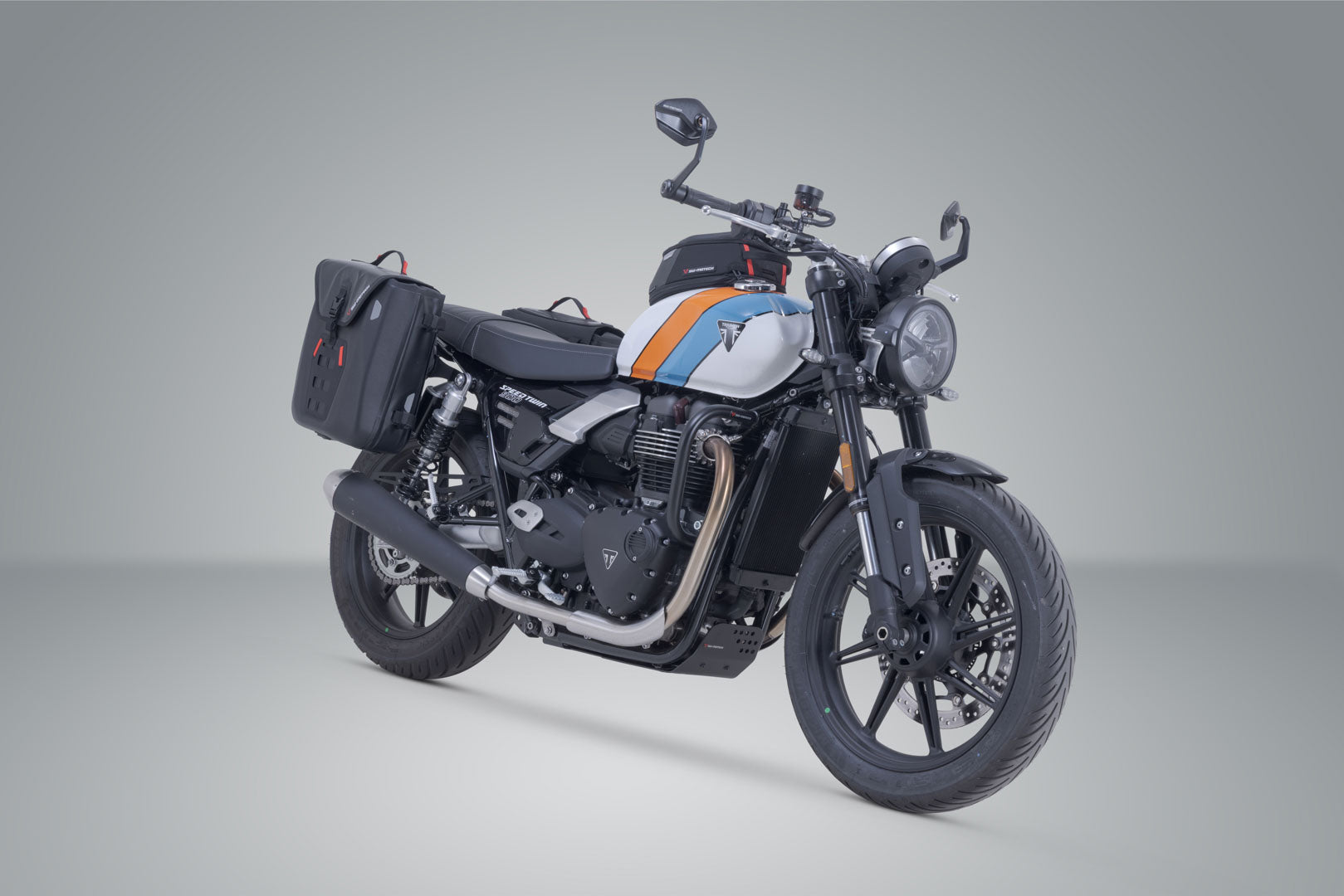 SW-MOTECH / SWモテック SysBag WP M バッグシステム Triumph Speed Twin 900 (24-)。 | BC.SYS.11.667.31100/B