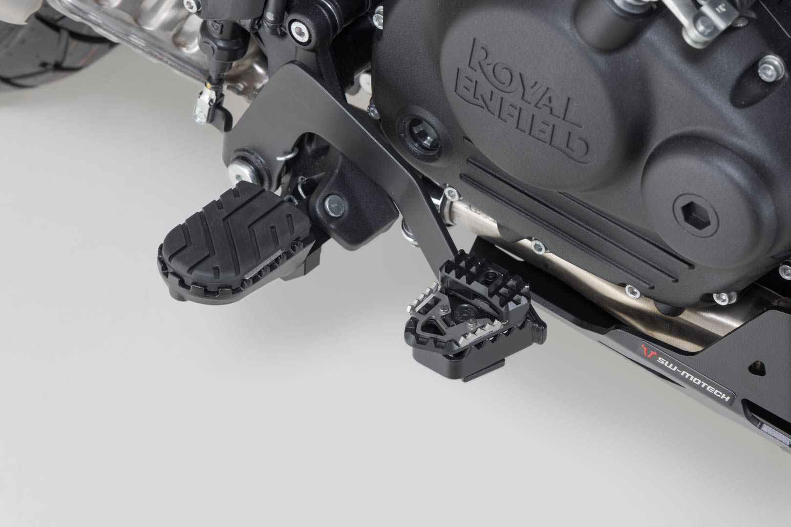 SW-MOTECH / SWモテック フットブレーキレバーエクステンション（ブラック）。ロイヤル・エンフィールド・ヒマラヤン 450 / ラリー。 | FBE.41.620.10000/B