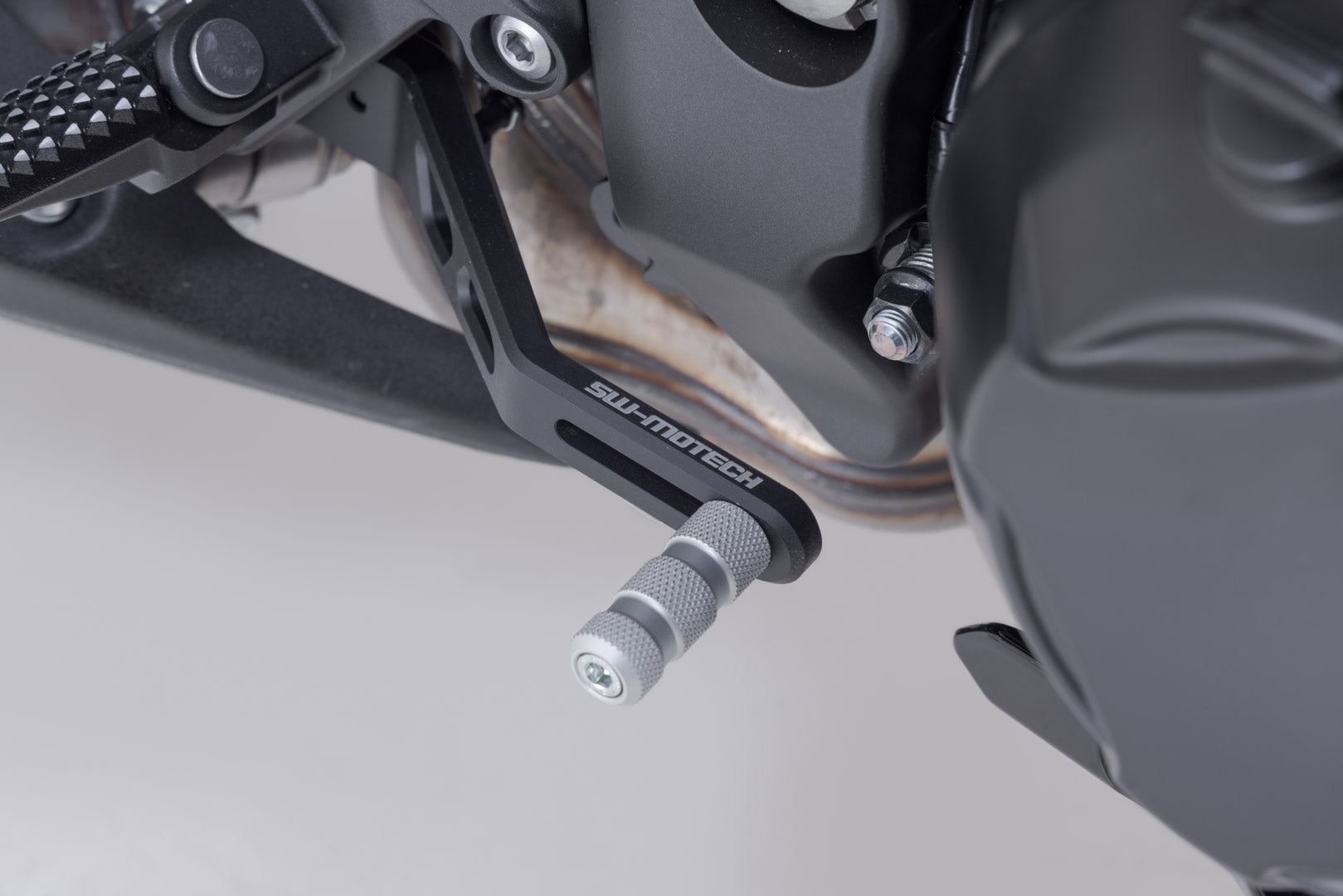 SW-MOTECH / SWモテック シフトレバー＆フットブレーキレバーセット Kawasaki Z1100 / SE (25-)用。 | FBL.08.065.20000