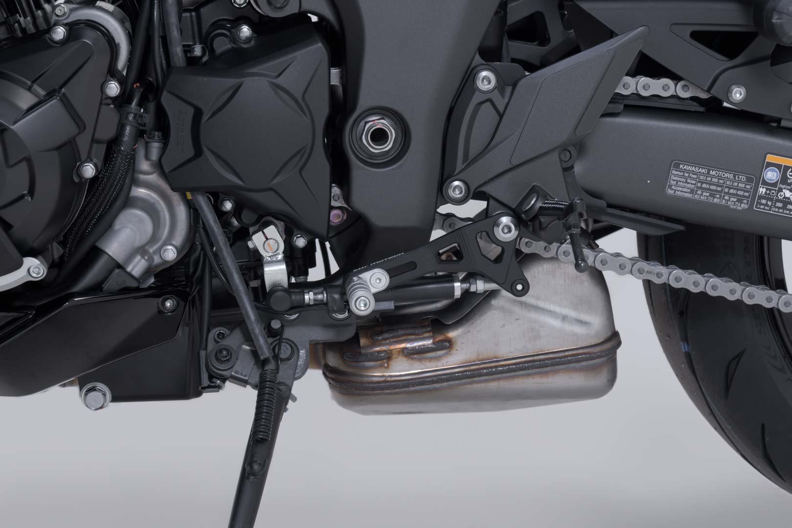 SW-MOTECH / SWモテック シフトレバー Kawasaki Z1100 / SE (25-)。 | FSC.08.065.10000