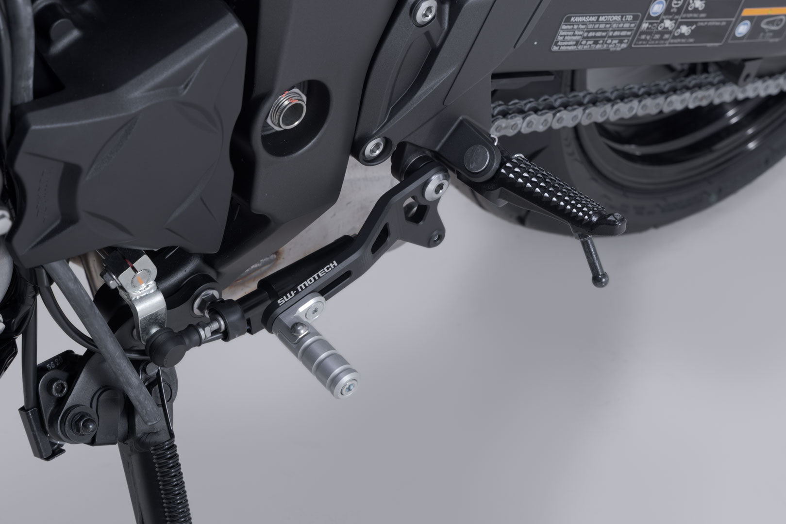SW-MOTECH / SWモテック シフトレバー Kawasaki Z1100 / SE (25-)。 | FSC.08.065.10000
