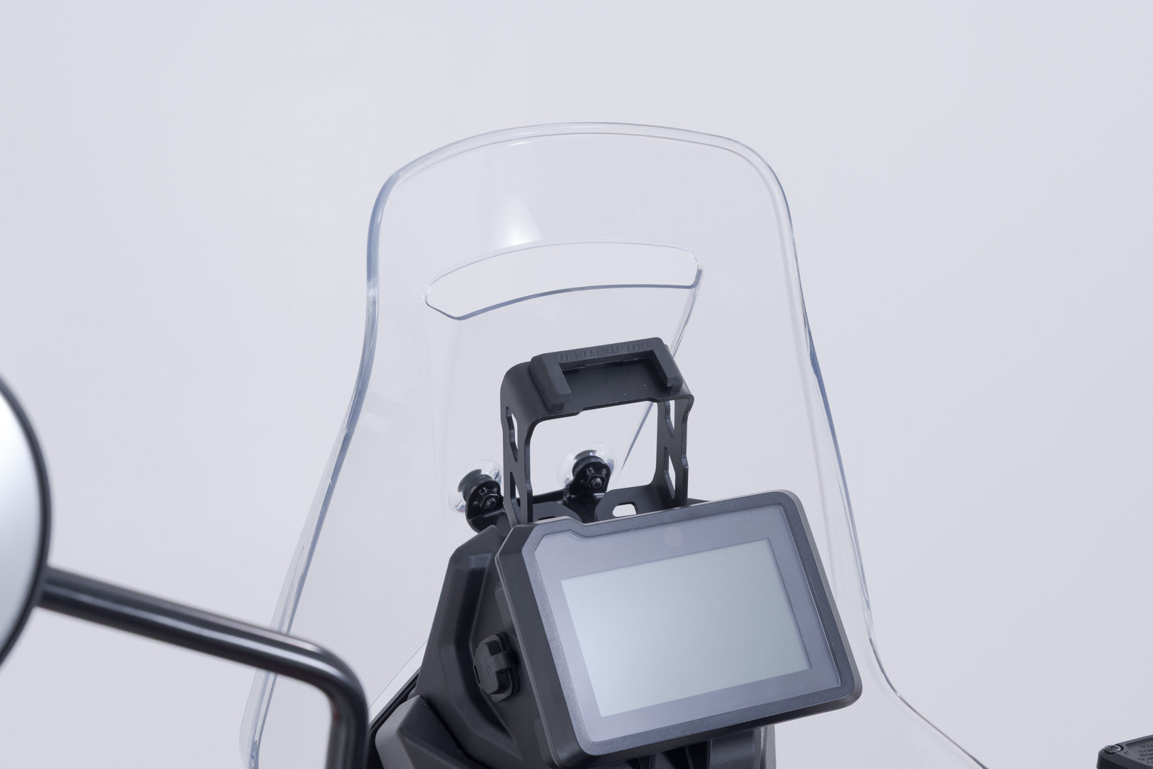 SW-MOTECH / SWモテック コックピット用ナビゲーションマウント（ブラック）。KTM 250 Adv、390 Adv (25-)。 | GPS.04.417.10000/B
