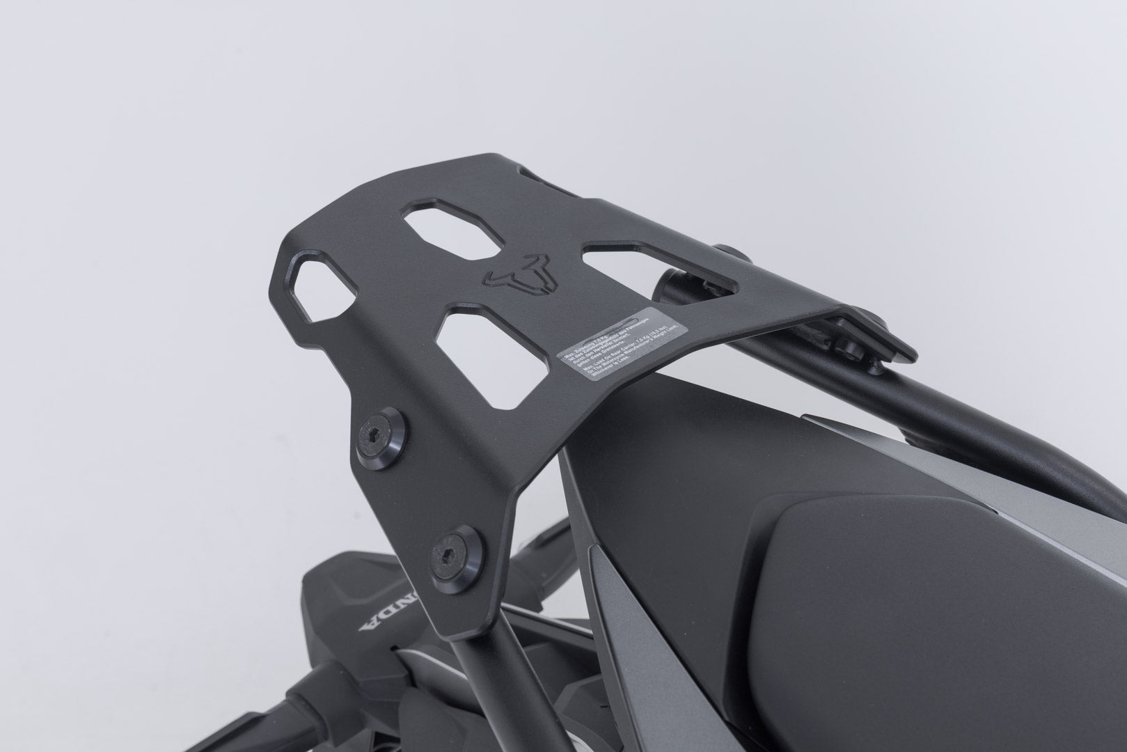 SW-MOTECH / SWモテック STREET-RACK リアキャリア ブラック。Honda CB1000 ホーネット (24-)。 | GPT.01.211.16000/B