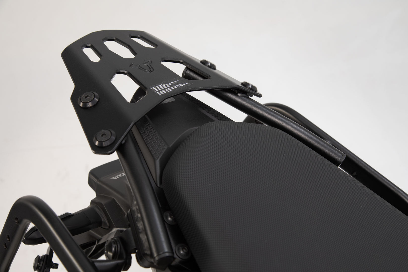 SW-MOTECH / SWモテック DUSC L トップケースシステム ブラック。41 l。Honda CB500X/F、CBR500R、NX500。 | GPT.01.373.65001/B