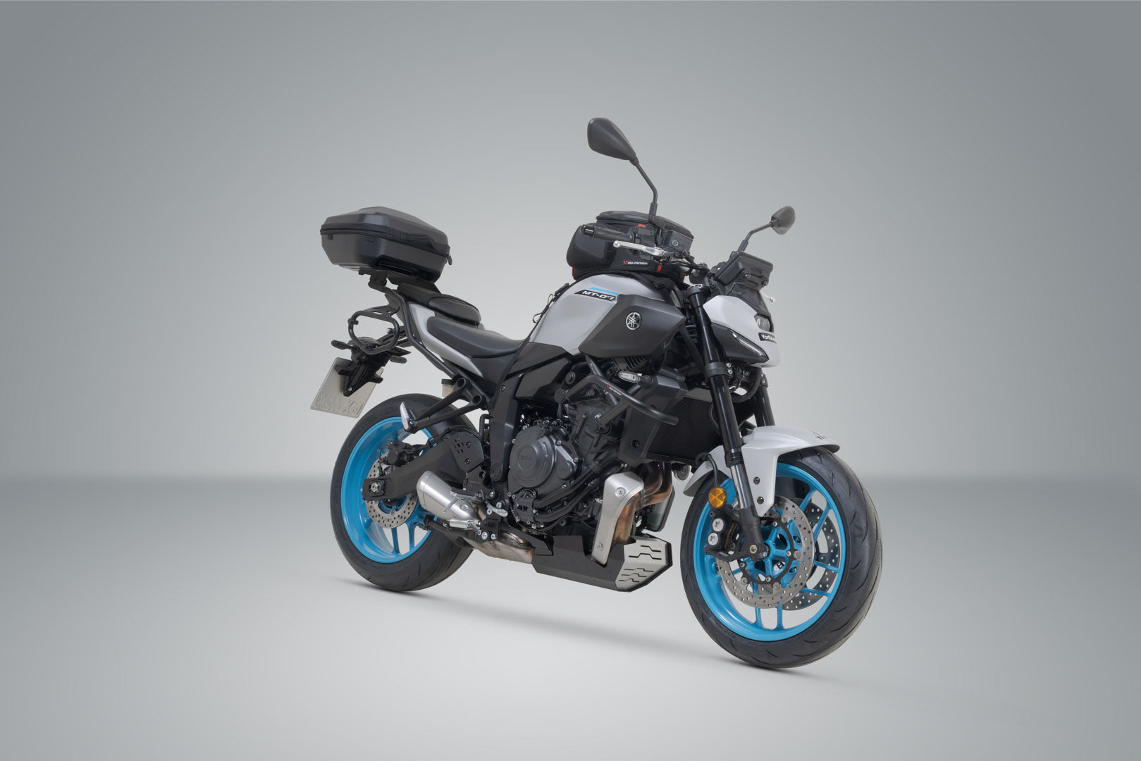 SW-MOTECH / SWモテック URBAN ABS トップケースシステム ブラック。Yamaha MT-07 (24-)。 | GPT.06.089.60000/B