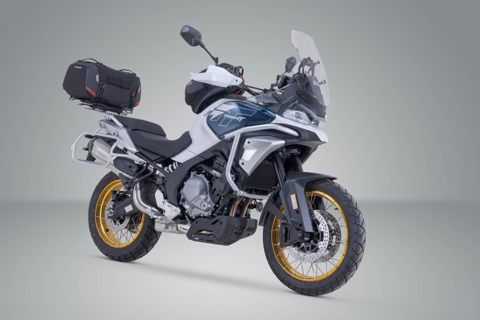 SW-MOTECH / SWモテック CFMoto 700MT / 800MT / 800MT Explore 用 Rackpack セット。 | GPT.10.032.30001