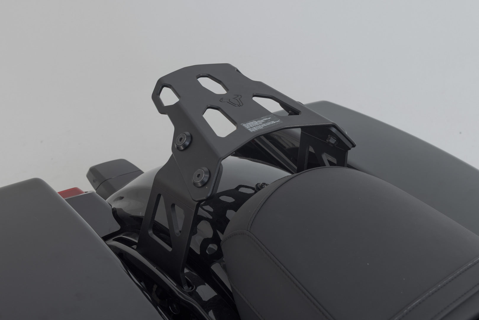 SW-MOTECH / SWモテック DUSC L トップケースシステム ブラック。41 l。Harley-Davidson ロードグライド (24-)。 | GPT.18.985.65000/B