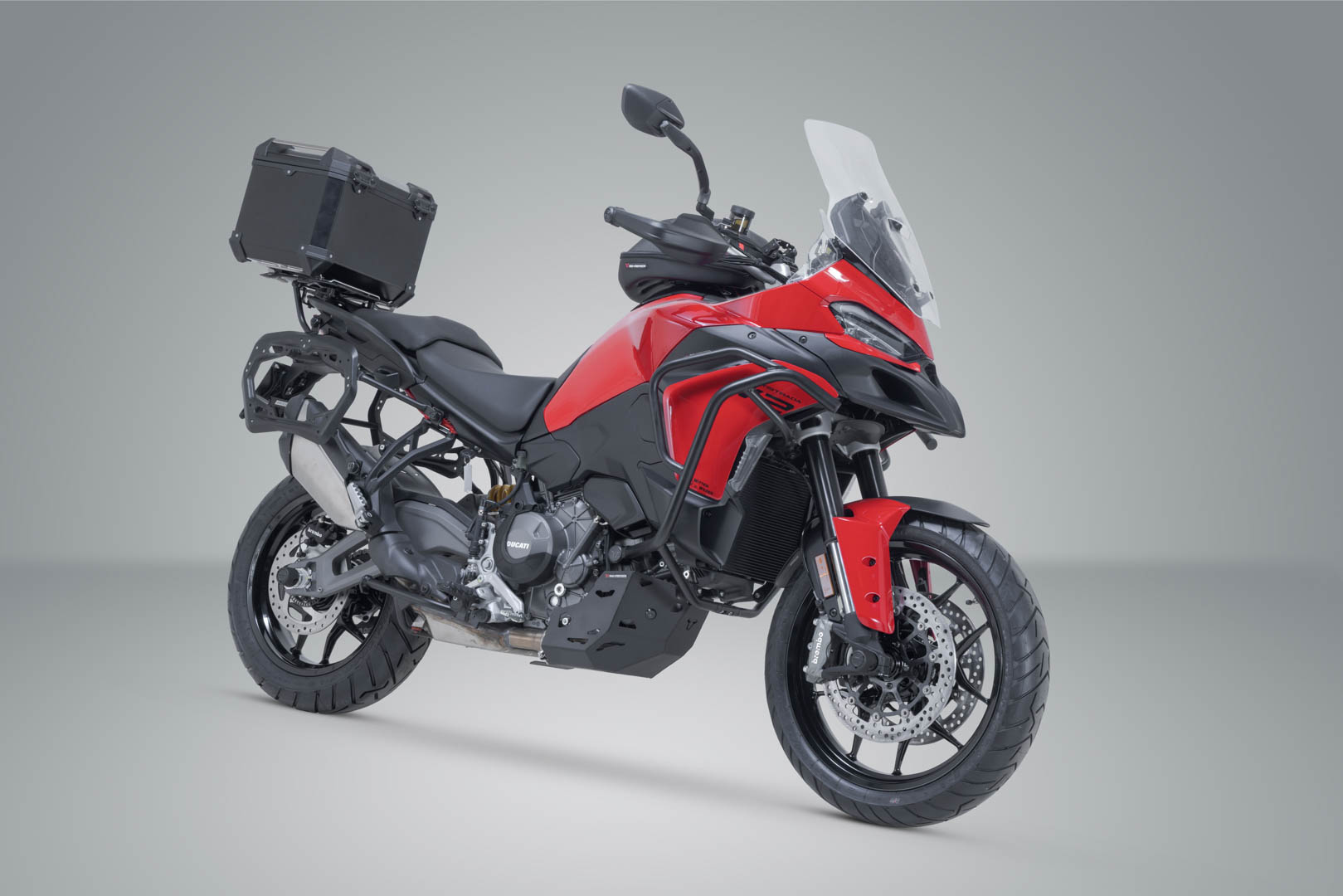 SW-MOTECH / SWモテック TRAX ADV トップケースシステム ブラック。Ducati ムルティストラーダ V2 / V2 S (24-)。 | GPT.22.807.70000/B