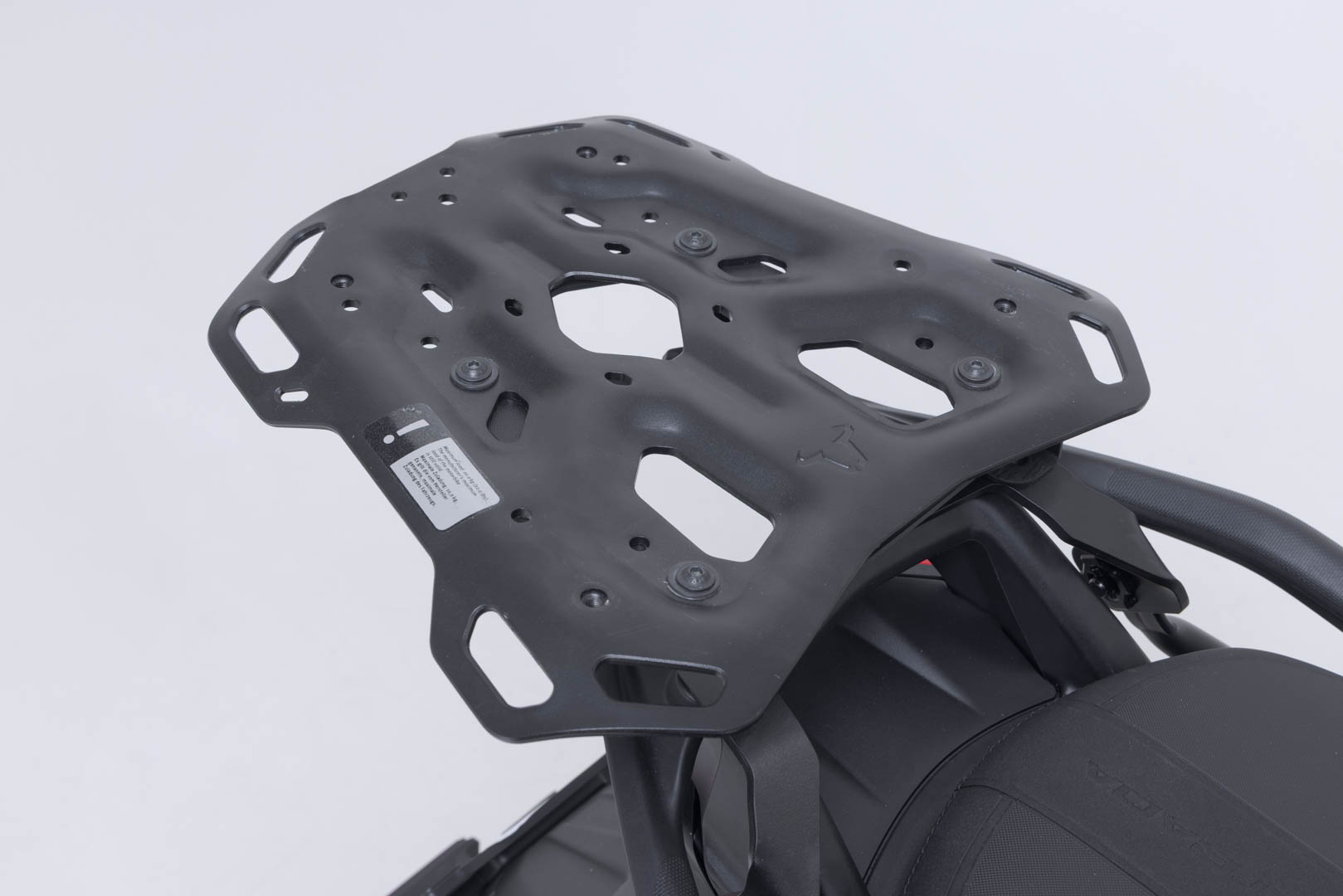 SW-MOTECH / SWモテック DUSC XL トップケースシステム ブラック。55 リットル。Multistrada V4 モデル（20-）。 | GPT.22.822.66001/B