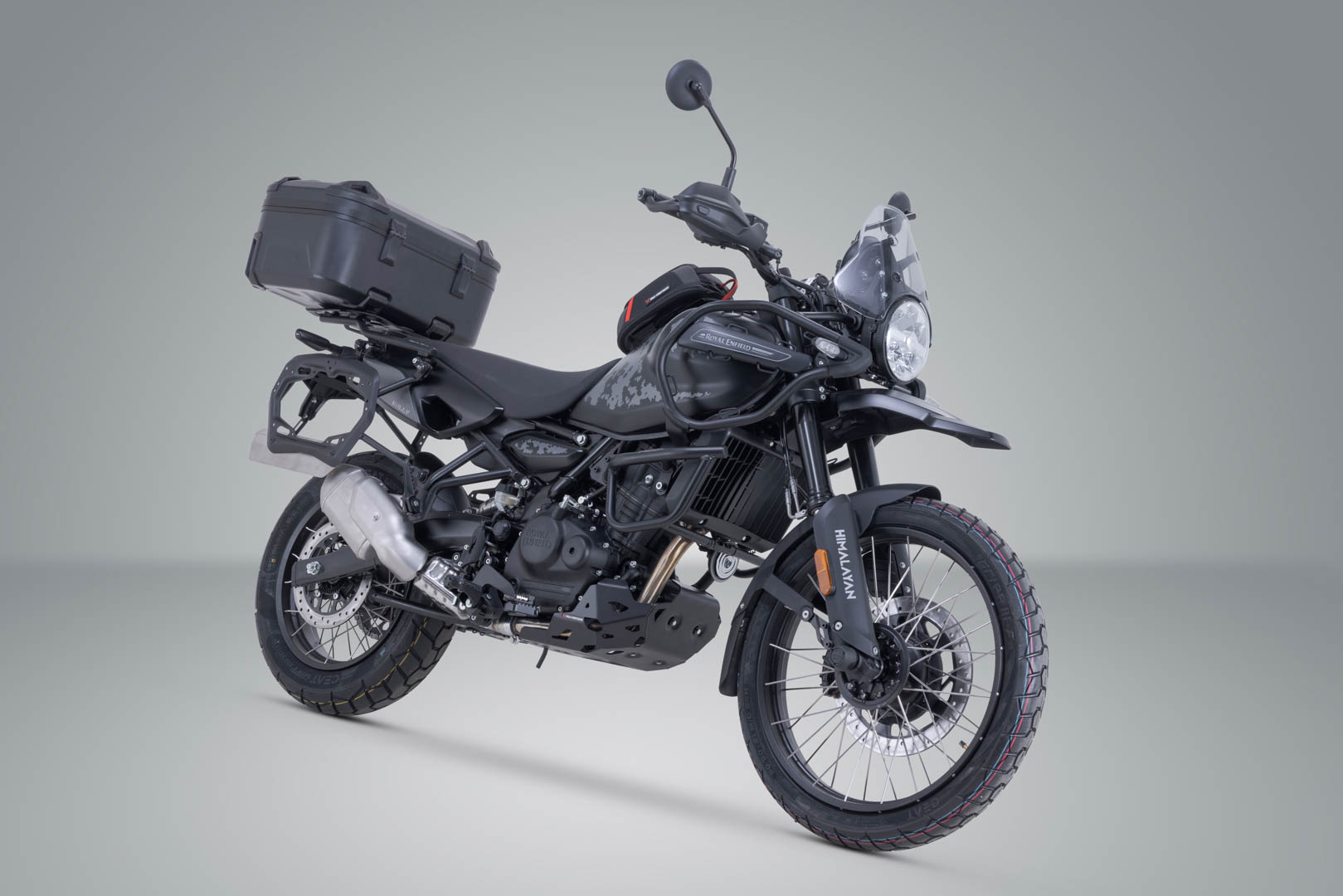 SW-MOTECH / SWモテック DUSC XL トップケースシステム ブラック。55リットル。ロイヤル・エンフィールド・ヒマラヤン 450 ラリー。 | GPT.41.620.66000/B
