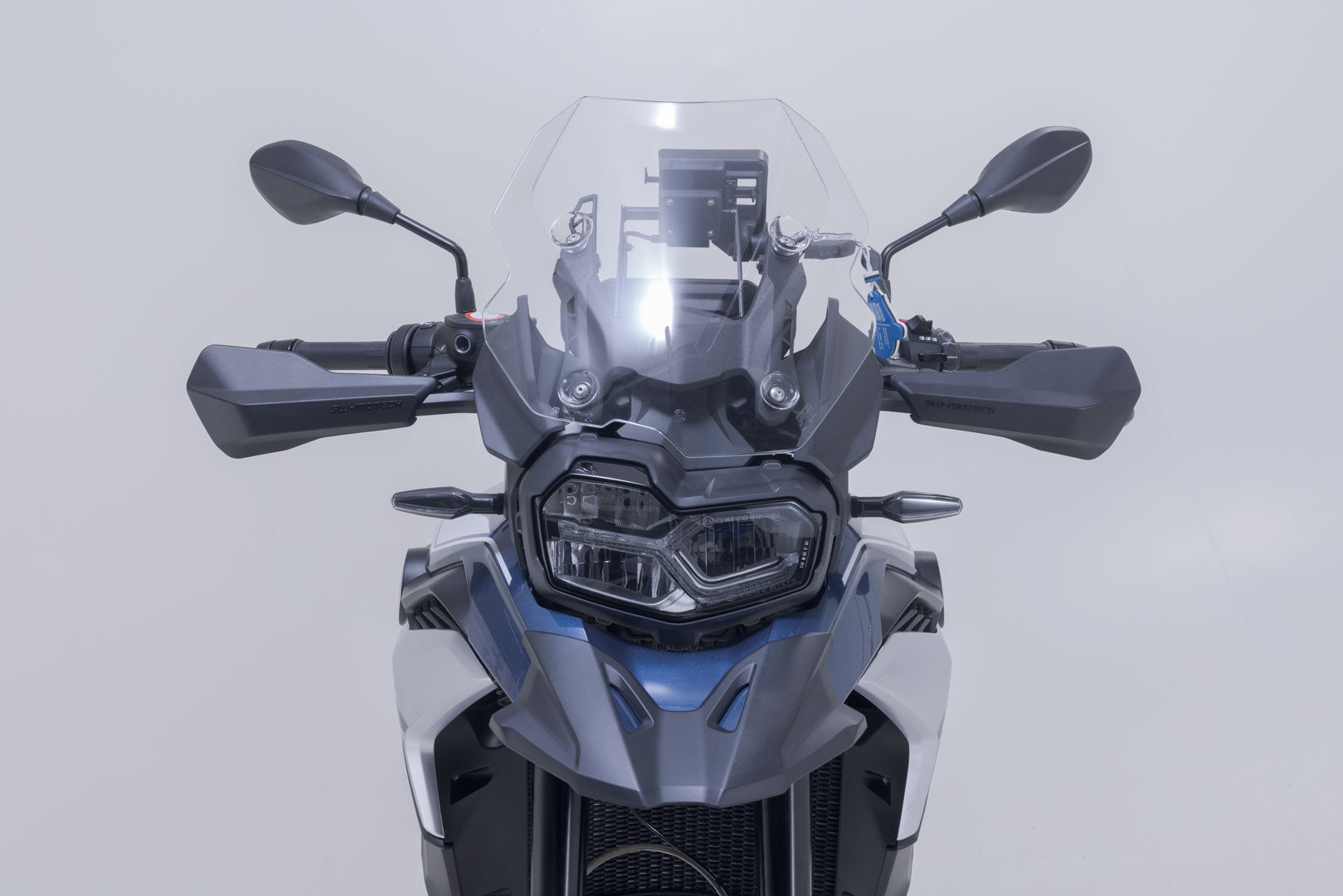 SW-MOTECH / SWモテック スポーツ用ハンドプロテクターキット（ブラック）。BMW F 850 GS（17-）。 | HDG.00.220.21200/B