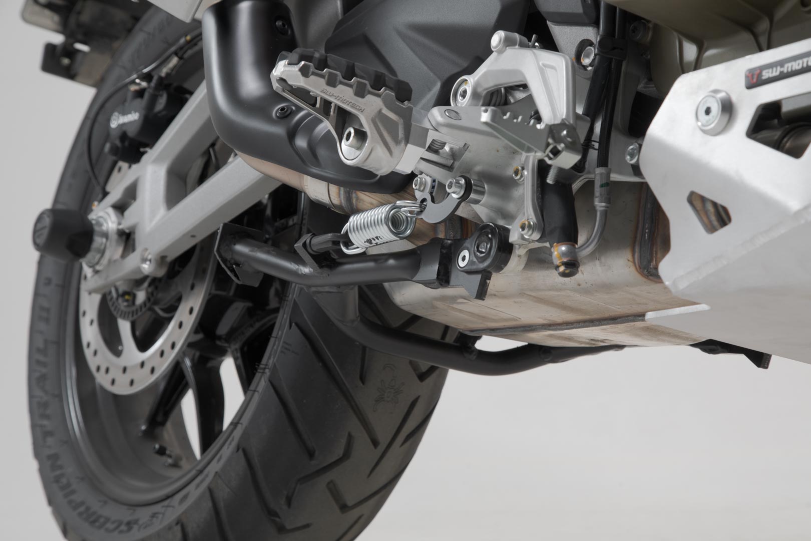 SW-MOTECH / SWモテック センタースタンド（ブラック）。Ducati Multistrada V4モデル（20-）。 | HPS.22.822.10001/B
