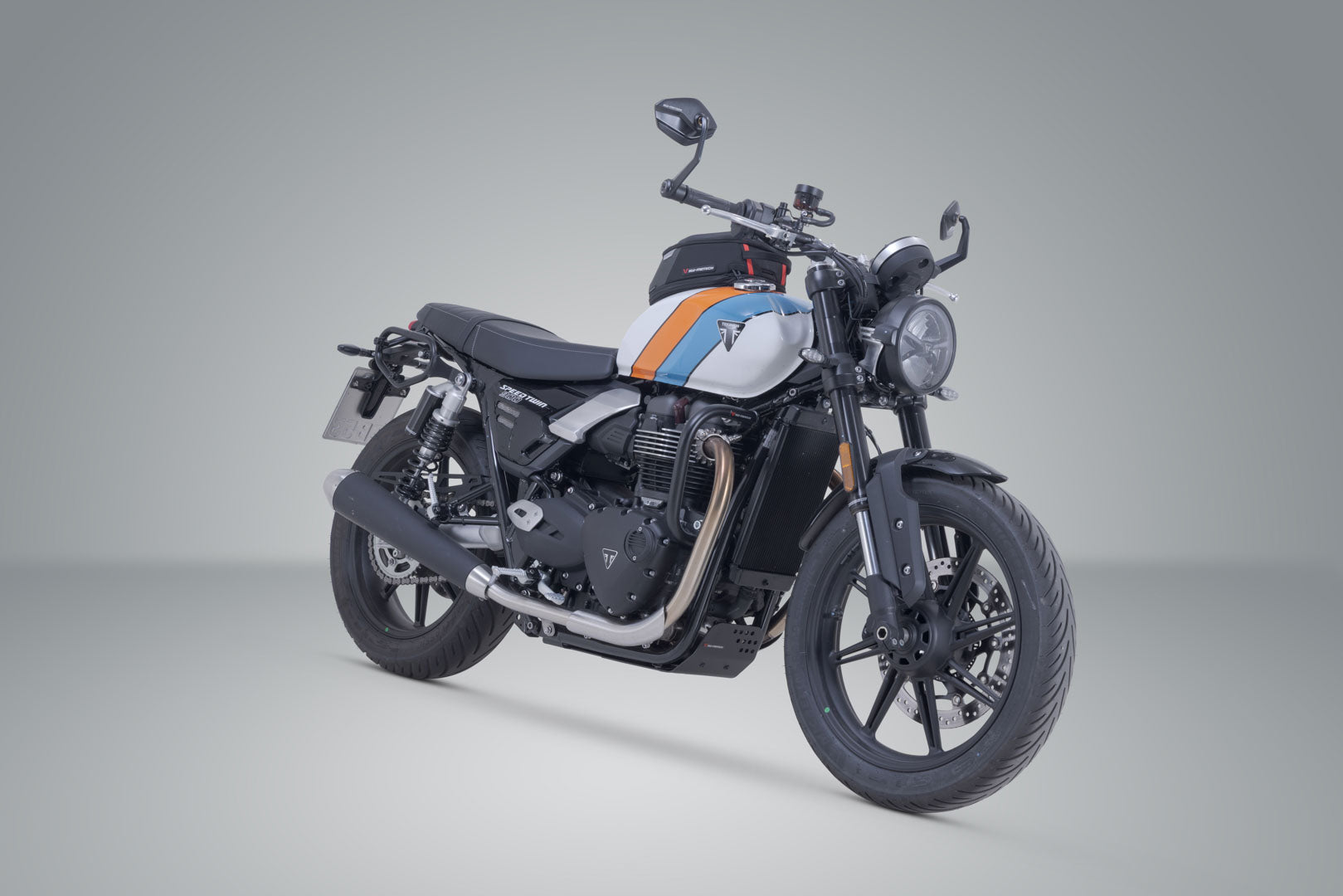 SW-MOTECH / SWモテック SLC サイドキャリア（右側） Triumph スピードツイン 900 (24-)。 | HTA.11.667.11100
