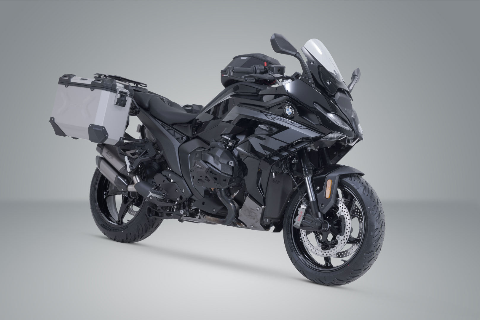 SW-MOTECH / SWモテック TRAX ADV アルミケースシステム シルバー 37/37 リットル. BMW R 1300 R / R 1300 RS (25-). | KFT.07.018.70000/S