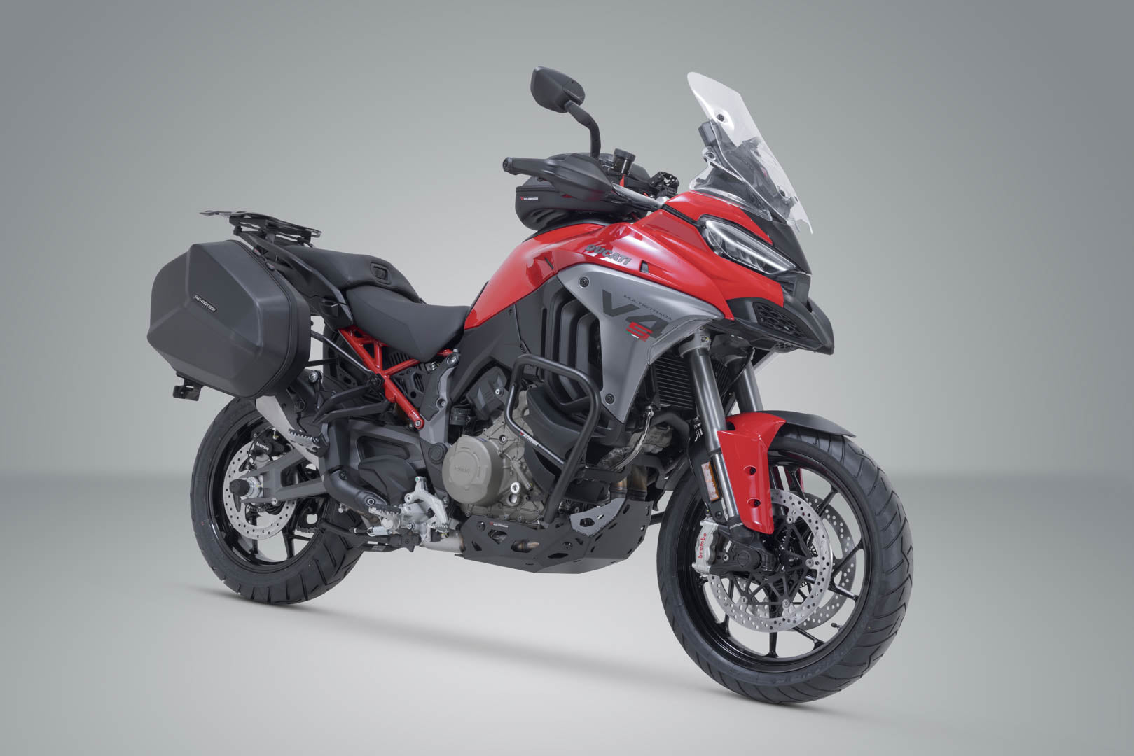 SW-MOTECH / SWモテック AERO ABS サイドケースシステム 2x25 リットル。Ducati Multistrada V4 (20-)。 | KFT.22.822.60102/B