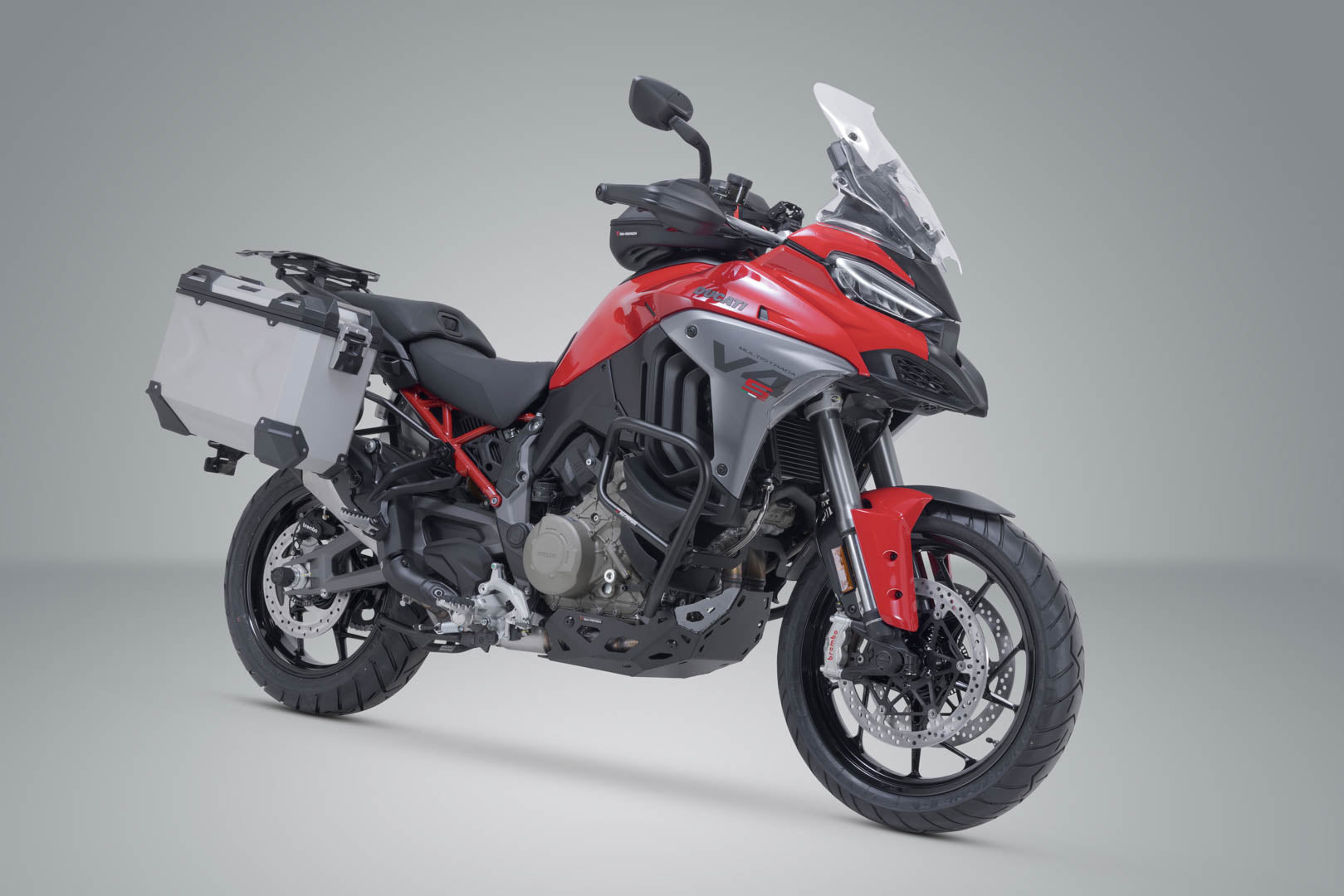 SW-MOTECH / SWモテック TRAX ADV アルミケースシステム シルバー 37/37 リットル。 Ducati Multistrada V4 (20-)。 | KFT.22.822.70002/S
