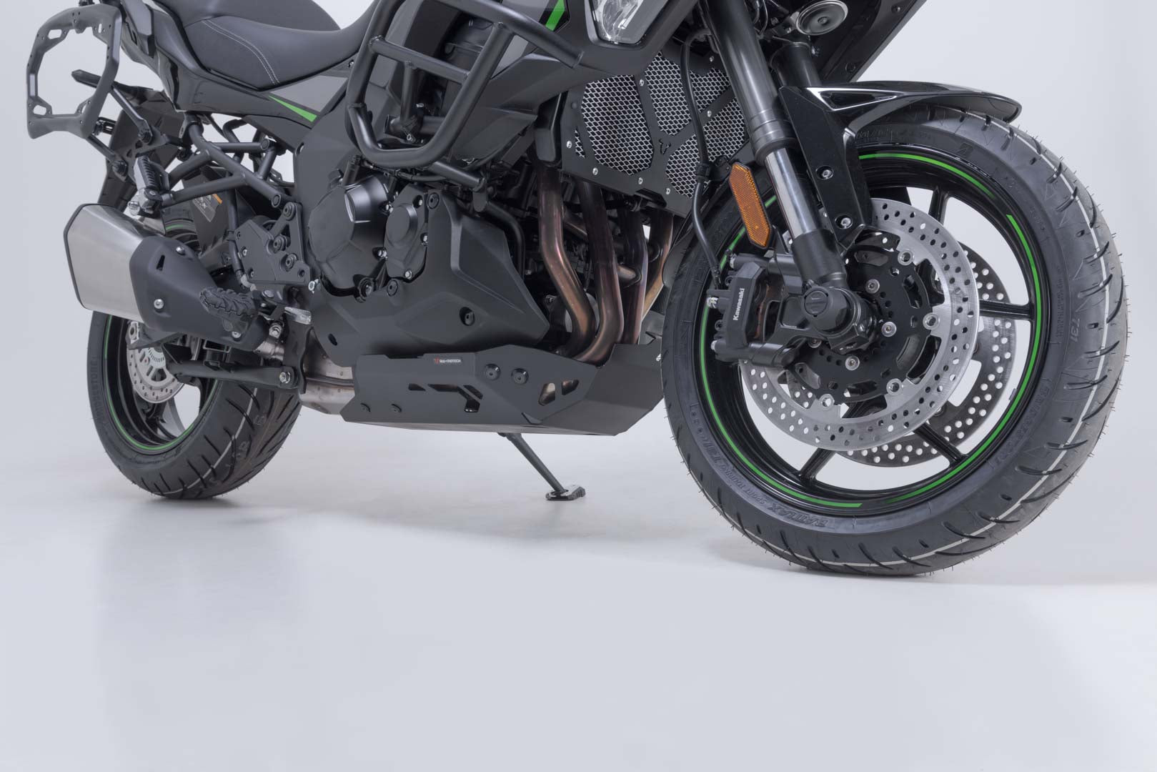SW-MOTECH / SWモテック エンジンガード（ブラック）。Kawasaki・ヴァーシス 1100 / 1100 SE（24-）。 | MSS.08.922.10100/B