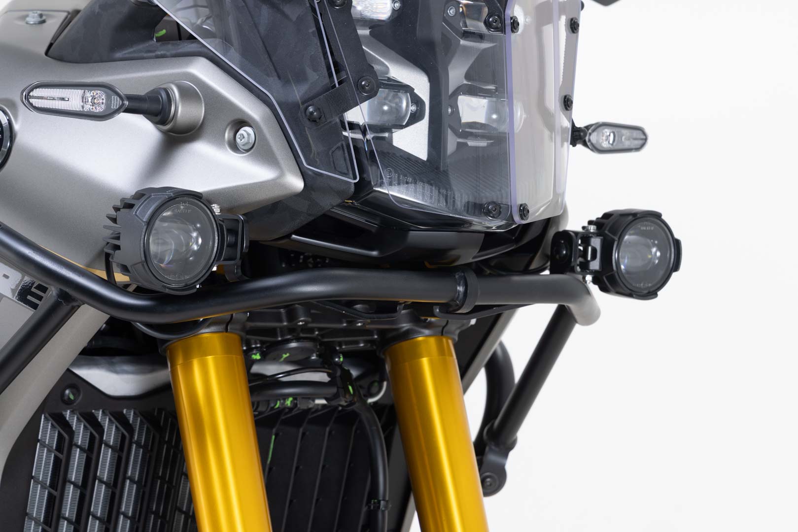 SW-MOTECH / SWモテック EVO ロングレンジヘッドライトキット（ブラック）。Yamaha テネレ 700 / ラリー（24-）。 | NSW.06.799.61101/B