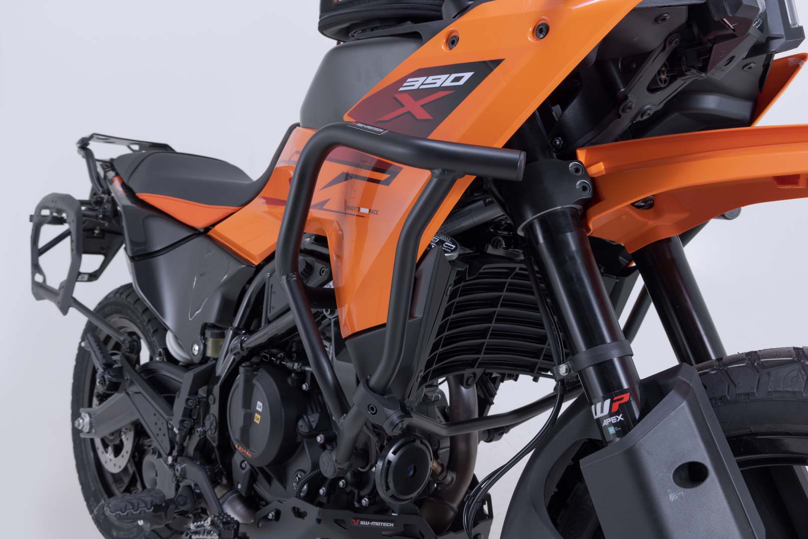 SW-MOTECH / SWモテック ブラック・クラッシュバー。KTM 250 Adv、390 Adv (25-)。 | SBL.04.417.10000/B