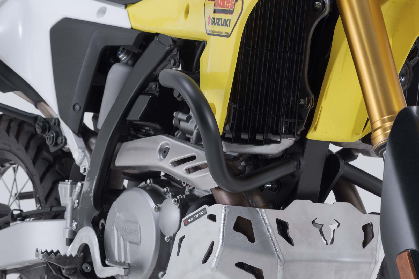 SW-MOTECH / SWモテック クラッシュバー（ブラック）。Suzuki DR-Z4S (25-)。 | SBL.05.071.10000/B