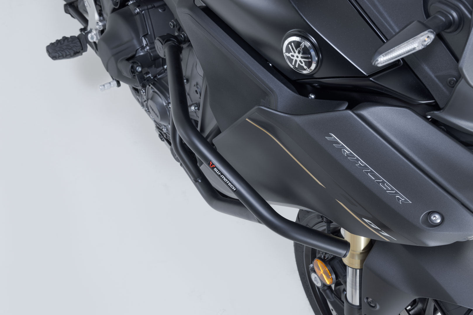 SW-MOTECH / SWモテック ブラック・クラッシュバー。Yamaha・トレーサー 9 GT / GT+ (24-)。 | SBL.06.597.10000/B