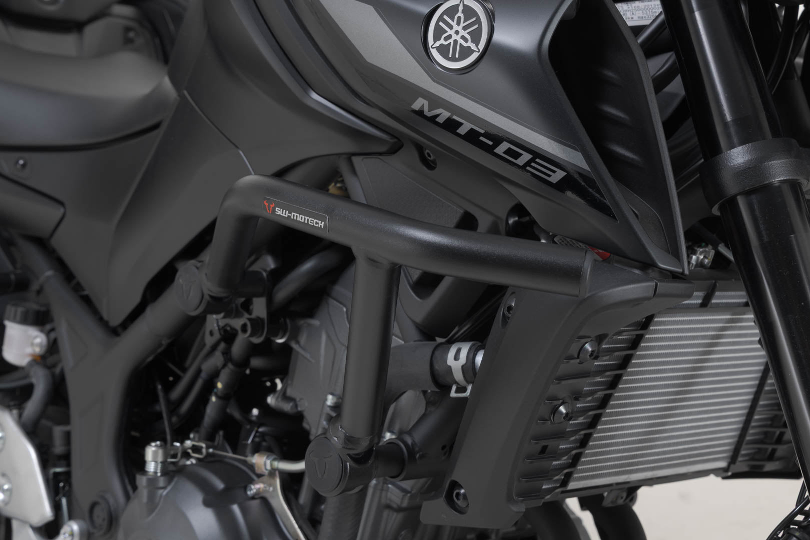 SW-MOTECH / SWモテック クラッシュバー（ブラック）。Yamaha MT-03（16-）。 | SBL.06.627.10003/B